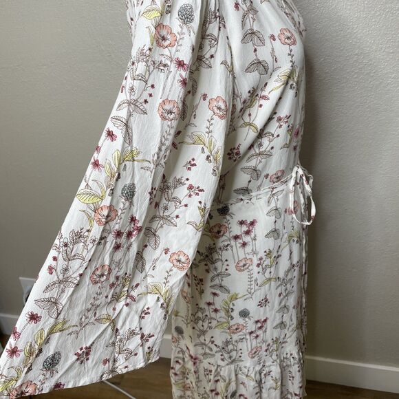 GAP Size XXL Floral Wrap Dress Ruffle 3/4 Sleeve Flowers 2X White V Neck - Picture 4 of 11